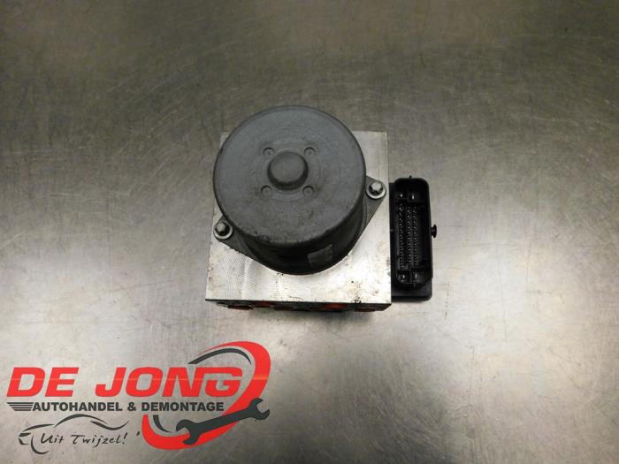 Begagnade ABS-pump Volkswagen Passat CC (357) 1.8 TSI 16V Pris € 89,99 Marginaltabell erbjuds av Autodemontagebedrijf de Jong
