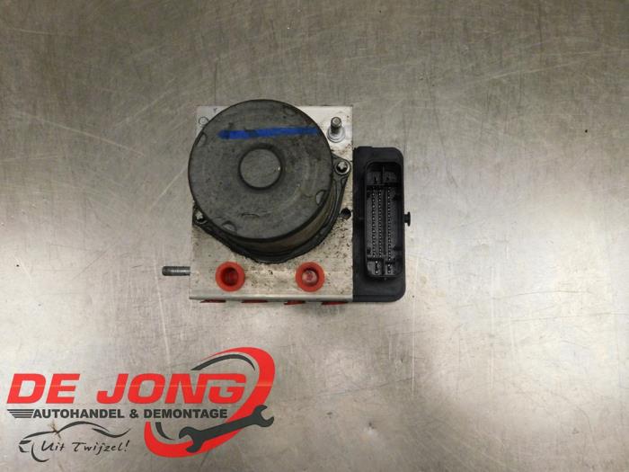 Gebrauchte ABS Pumpe Renault Master III (JV) 2.3 dCi 16V 110 Preis € 193,59 Mit Mehrwertsteuer angeboten von Autodemontagebedrijf de Jong