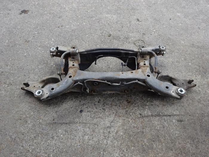 Gebrauchte Unterrahmen Mazda CX-5 I (KE,GH) 2.2 Skyactiv D 150 16V 4WD Preis € 145,00 Margenregelung angeboten von Autodemontagebedrijf de Jong