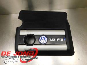 Abdeckblech Motor van een Volkswagen Golf IV (1J1) 1.6 FSI 16V 2002