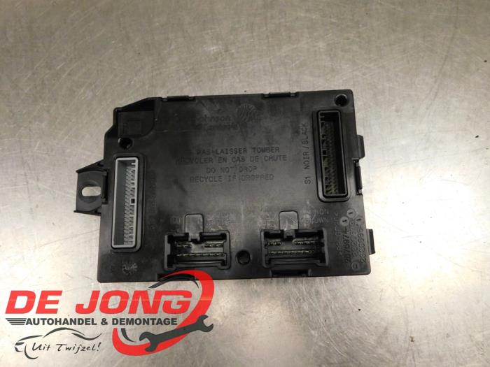 Używane Sterownik Body Control Smart Forfour (453) 1.0 12V Cena € 69,99 Procedura marży oferowane przez Autodemontagebedrijf de Jong