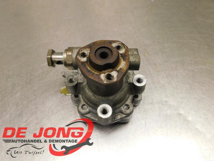 Usagé Pompe de direction Volkswagen Golf IV (1J1) 1.6 FSI 16V Prix € 8,45 Règlement à la marge proposé par Autodemontagebedrijf de Jong