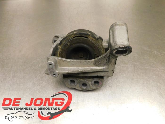 Used Engine mount Mazda CX-5 I (KE,GH) 2.2 Skyactiv D 150 16V 4WD Price € 19,95 Margin scheme offered by Autodemontagebedrijf de Jong