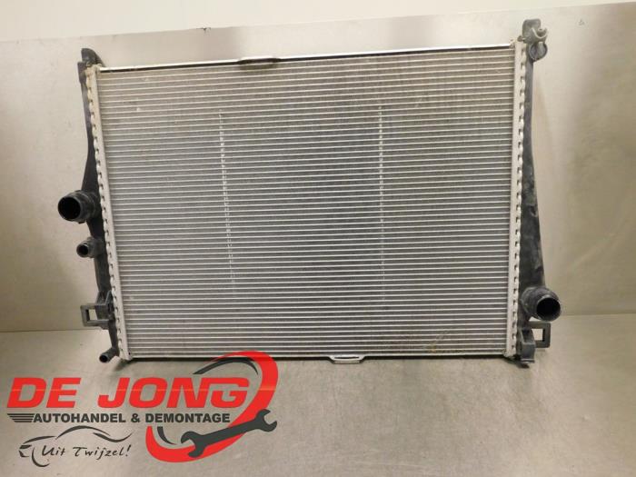 Usagé Radiateur Mercedes C Estate (S205) C-180 BlueTEC, C-180 d 1.6 16V Prix € 74,99 Règlement à la marge proposé par Autodemontagebedrijf de Jong