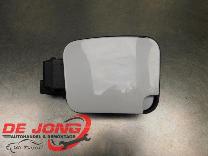 Begagnade Tanklucka Citroen Jumpy 2.0 Blue HDI 145 Pris € 18,03 Inklusive moms erbjuds av Autodemontagebedrijf de Jong