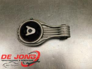Usados Soporte de motor Citroen Jumpy 2.0 Blue HDI 145 Precio € 48,39 IVA incluido ofrecido por Autodemontagebedrijf de Jong