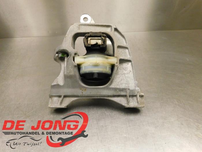 Used Engine mount Citroen Jumpy 2.0 Blue HDI 145 Price € 24,19 Inclusive VAT offered by Autodemontagebedrijf de Jong
