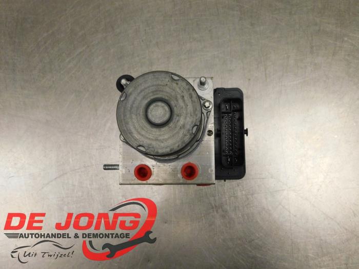 Gebrauchte ABS Pumpe Citroen Jumpy 2.0 Blue HDI 145 Preis € 120,88 Mit Mehrwertsteuer angeboten von Autodemontagebedrijf de Jong