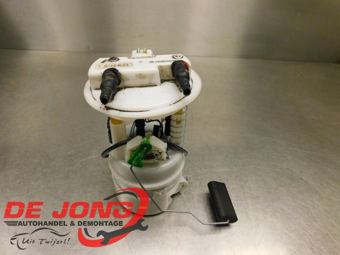 Gebrauchte Kraftstoffpumpe Elektrisch Renault Clio IV Estate/Grandtour (7R) 0.9 Energy TCE 90 12V Preis € 18,99 Margenregelung angeboten von Autodemontagebedrijf de Jong