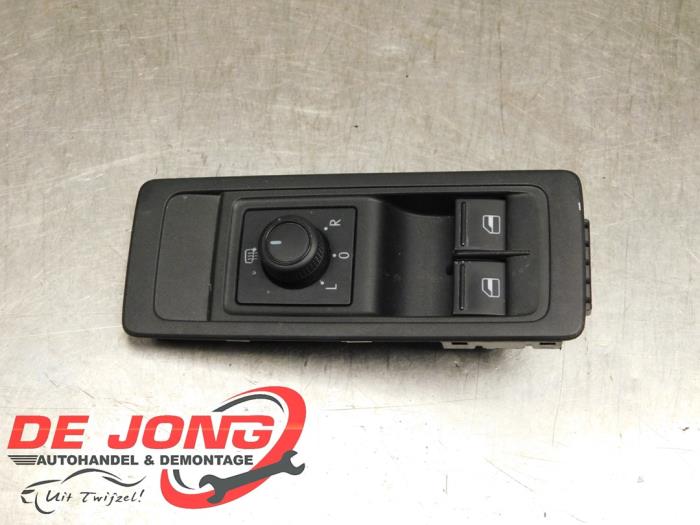 Usados Interruptor combinado de ventanillas Volkswagen Transporter T6 2.0 TDI DRF Precio € 30,24 IVA incluido ofrecido por Autodemontagebedrijf de Jong