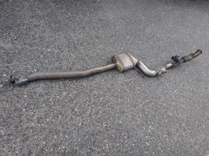 Usagé Catalyseur Mercedes C (W205) C-180 1.6 CDI BlueTEC, C-180 d 16V Prix € 100,00 Règlement à la marge proposé par Autodemontagebedrijf de Jong