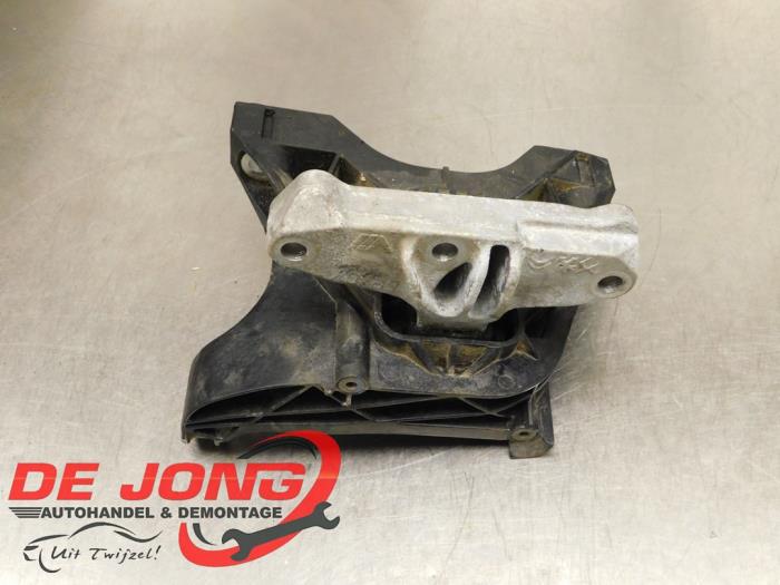 Used Engine mount Peugeot Partner (EA//EF/EN/EU) 1.6 BlueHDi 100 Price € 24,99 Margin scheme offered by Autodemontagebedrijf de Jong