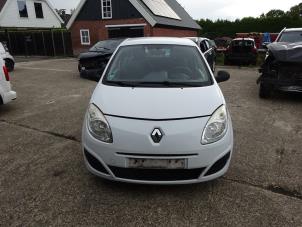 Używane Skrzynia biegów Renault Twingo II (CN) 1.2 Cena € 195,00 Procedura marży oferowane przez Autodemontagebedrijf de Jong