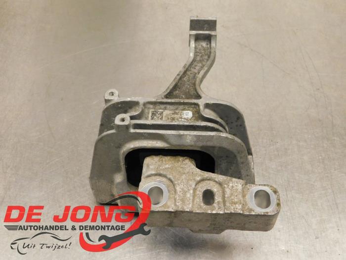 Used Engine mount Seat Ibiza V (KJB) 1.0 MPI 12V Price € 24,95 Margin scheme offered by Autodemontagebedrijf de Jong