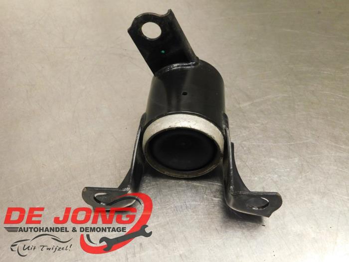 Usagé Support moteur Ford Transit Courier 1.0 Ti-VCT EcoBoost 12V Prix € 13,99 Règlement à la marge proposé par Autodemontagebedrijf de Jong