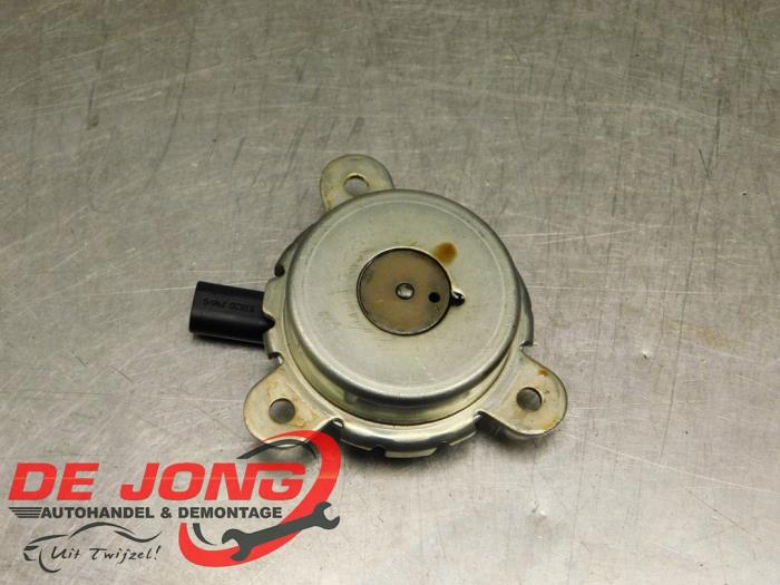 Begagnade Kamaxelsensor Ford Focus 4 1.0 Ti-VCT EcoBoost 12V 125 Pris € 13,99 Marginaltabell erbjuds av Autodemontagebedrijf de Jong
