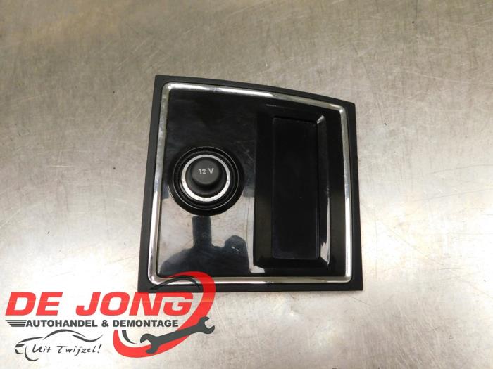 Begagnade Innerdisplay Skoda Superb Combi (3TAC/TAF) 1.6 TDI Pris € 19,99 Marginaltabell erbjuds av Autodemontagebedrijf de Jong