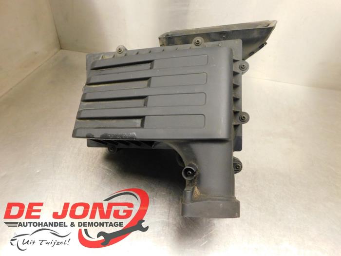Begagnade Luftfilterhus Volkswagen Golf VII (AUA) 1.6 TDI 16V Pris € 24,99 Marginaltabell erbjuds av Autodemontagebedrijf de Jong