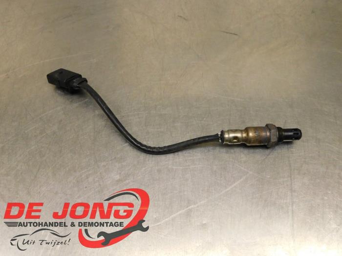Usagé Sonde lambda Volkswagen Golf VI Variant (AJ5/1KA) 1.2 TSI BlueMotion Prix € 17,90 Règlement à la marge proposé par Autodemontagebedrijf de Jong
