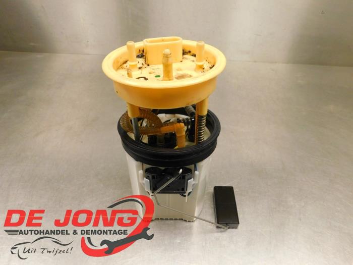 Usagé Pompe à carburant Volkswagen Polo V (6R) 1.4 TDI 12V 75 Prix € 24,99 Règlement à la marge proposé par Autodemontagebedrijf de Jong