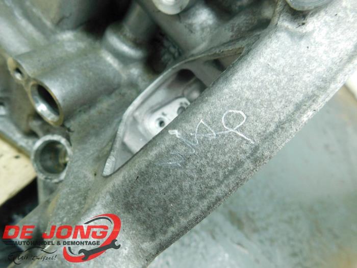Engine crankcase from a Opel Corsa F (UB/UH/UP) 1.2 Turbo 12V 100 2020