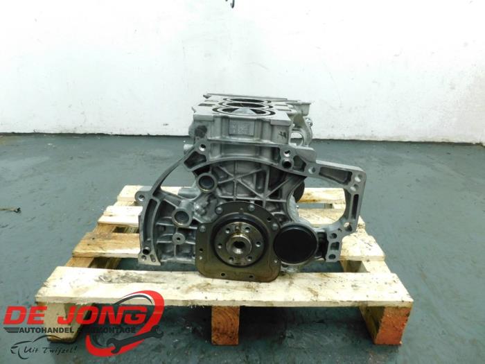 Used Engine crankcase Opel Corsa F (UB/UH/UP) 1.2 Turbo 12V 100 Price € 299,00 Margin scheme offered by Autodemontagebedrijf de Jong