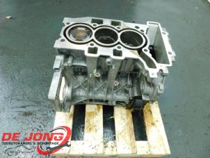 Engine crankcase from a Opel Corsa F (UB/UH/UP) 1.2 Turbo 12V 100 2020