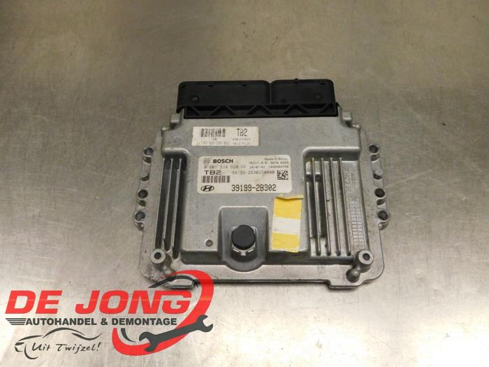 Used Engine management computer Hyundai Tucson (TL) 1.6 T-GDi 16V 4WD Price € 266,15 Margin scheme offered by Autodemontagebedrijf de Jong