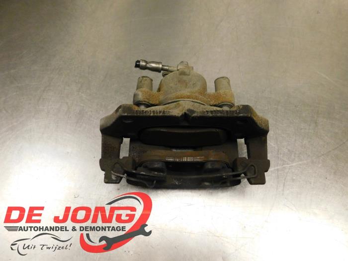 Gebrauchte Bremszange links vorne Ford Fiesta 7 1.0 EcoBoost 12V 100 Preis € 24,99 Margenregelung angeboten von Autodemontagebedrijf de Jong