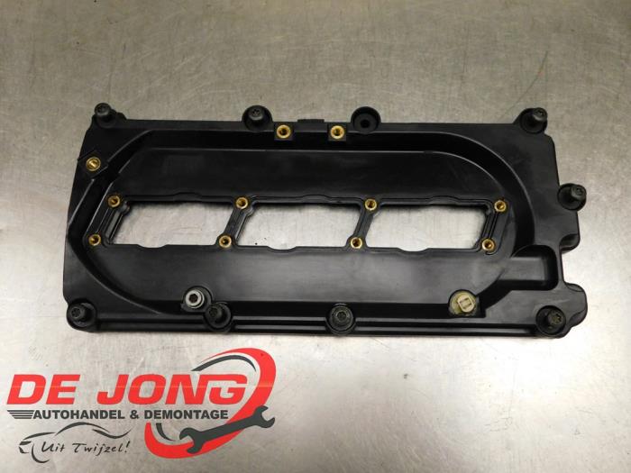 Gebrauchte Ventildeckel Volkswagen Touareg (7PA/PH) 3.0 TDI V6 24V Preis € 28,95 Margenregelung angeboten von Autodemontagebedrijf de Jong