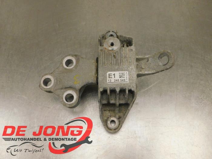 Usagé Support moteur Opel Astra J Sports Tourer (PD8/PE8/PF8) 1.4 Turbo 16V Prix € 14,99 Règlement à la marge proposé par Autodemontagebedrijf de Jong