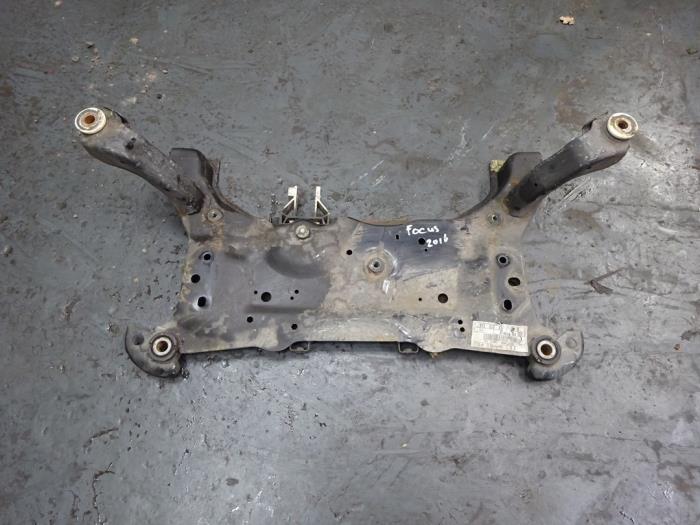 Usados Subchasis Ford Focus 3 Wagon 1.5 TDCi Precio € 49,99 Norma de margen ofrecido por Autodemontagebedrijf de Jong