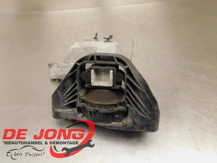 Usagé Support moteur Renault Grand Scénic IV (RFAR) 1.3 TCE 115 16V Prix € 19,99 Règlement à la marge proposé par Autodemontagebedrijf de Jong