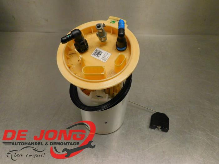 Usagé Pompe à carburant Volkswagen Touran (5T1) 2.0 TDI 150 Prix € 48,90 Règlement à la marge proposé par Autodemontagebedrijf de Jong