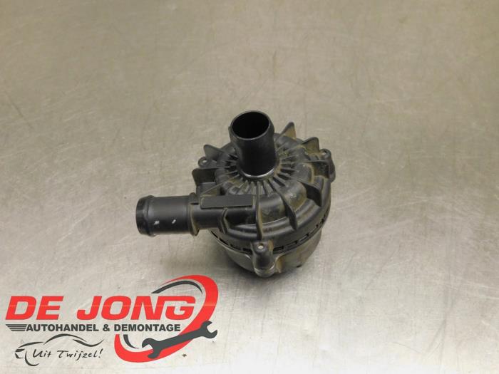 Begagnade Vattenpump Cupra Born 58 Pris € 24,99 Marginaltabell erbjuds av Autodemontagebedrijf de Jong