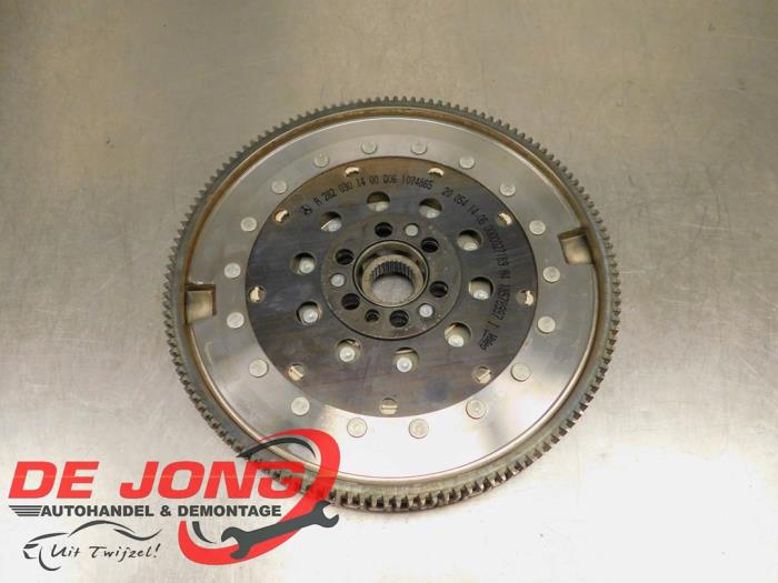 Used Flywheel Mercedes GLA (H247) 1.3 200 Turbo 16V Price € 118,99 Margin scheme offered by Autodemontagebedrijf de Jong