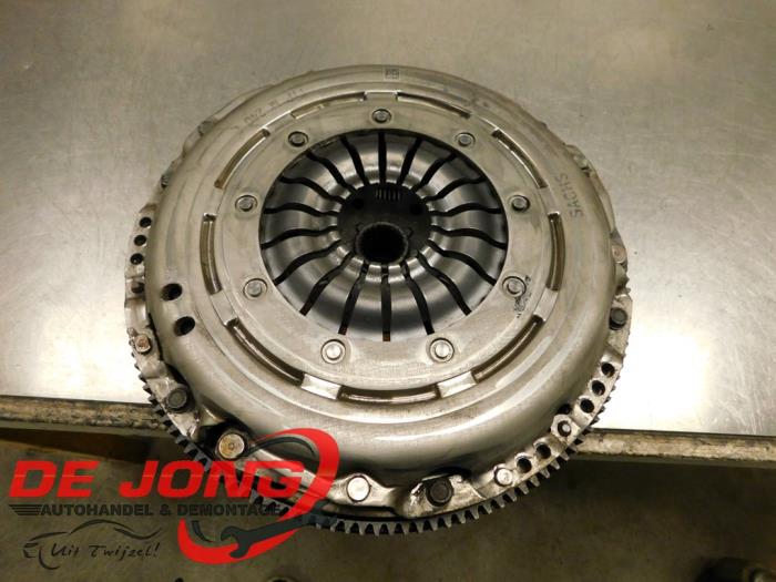 Used Flywheel Volkswagen Caddy Cargo V (SBA/SBH) 2.0 TDI BlueMotionTechnology Price € 399,97 Inclusive VAT offered by Autodemontagebedrijf de Jong