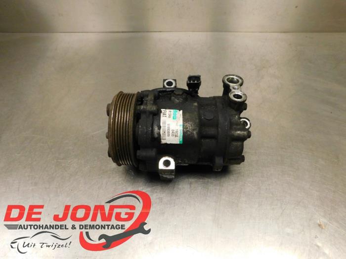 Usagé Pompe clim Opel Combo 1.3 CDTI 16V ecoFlex Prix € 14,90 Règlement à la marge proposé par Autodemontagebedrijf de Jong