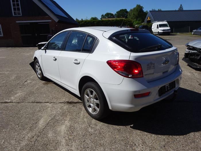 Usagé Train arrière complet Chevrolet Cruze (305) Prix € 89,99 Règlement à la marge proposé par Autodemontagebedrijf de Jong