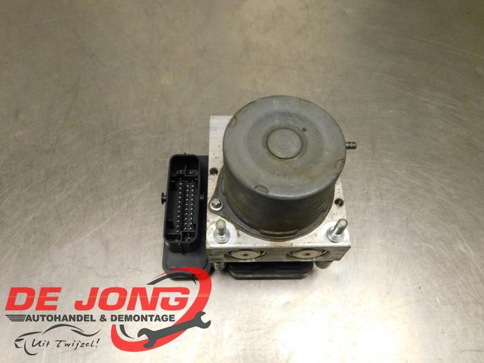 Usagé Bloc ABS Peugeot Boxer (U9) 2.2 Blue HDi 165 Prix € 149,97 Prix TTC proposé par Autodemontagebedrijf de Jong