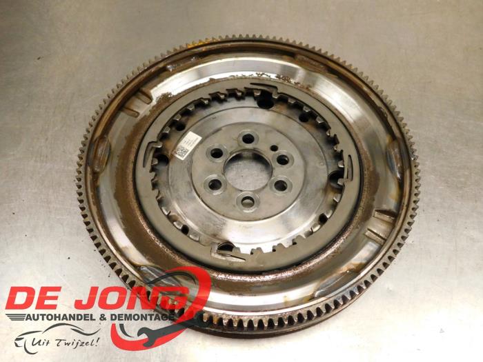 Used Flywheel Skoda Octavia Combi (5EAC) 1.6 TDI 16V Price € 99,95 Margin scheme offered by Autodemontagebedrijf de Jong