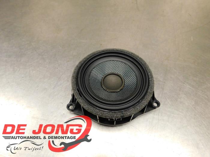 Używane Glosnik BMW X6 (F16) M50d 3.0 24V Cena € 28,99 Procedura marży oferowane przez Autodemontagebedrijf de Jong
