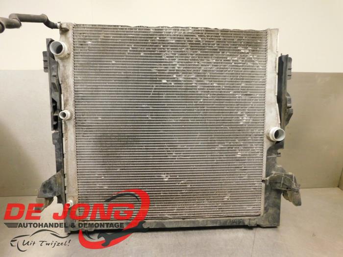 Usagé Radiateur BMW X6 (F16) M50d 3.0 24V Prix € 133,05 Règlement à la marge proposé par Autodemontagebedrijf de Jong