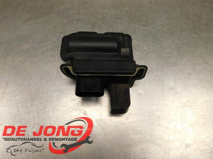 Gebrauchte Stromverteiler BMW X6 (F16) M50d 3.0 24V Preis € 19,99 Margenregelung angeboten von Autodemontagebedrijf de Jong