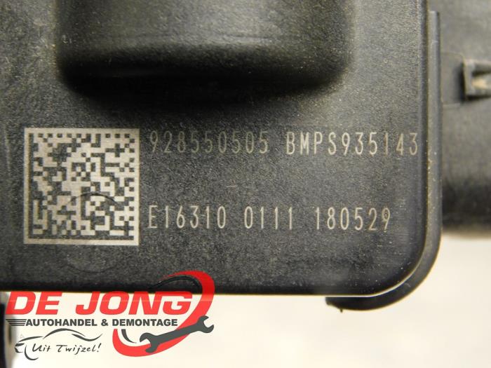 Stromverteiler van een BMW X6 (F16) M50d 3.0 24V 2018