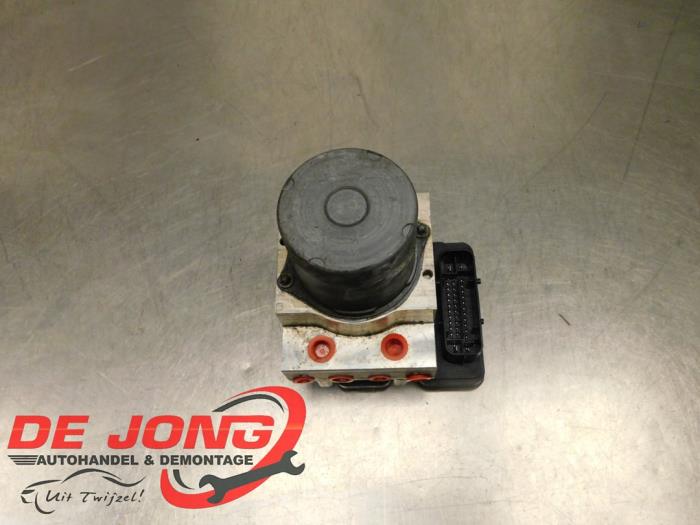 Begagnade ABS-pump BMW X6 (F16) M50d 3.0 24V Pris € 179,95 Marginaltabell erbjuds av Autodemontagebedrijf de Jong