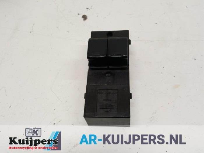 AIH headlight switch from a Nissan Micra (K12) 1.2 16V 2005