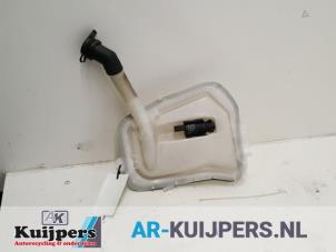 Used Rear window washer reservoir BMW 3 serie Touring (E46/3) 320d 16V Price € 20,00 Margin scheme offered by Autorecycling Kuijpers
