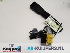 Used Seatbelt tensioner, right BMW 3 serie Touring (E46/3) 320d 16V Price € 45,00 Margin scheme offered by Autorecycling Kuijpers