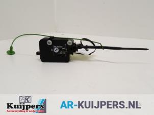Used Central locking motor BMW 3 serie Touring (E46/3) 320d 16V Price € 25,00 Margin scheme offered by Autorecycling Kuijpers